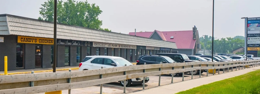 2211-2231 Henderson Highway