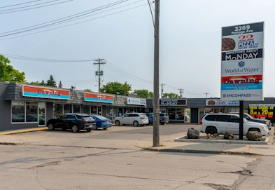 3269 portage avenue property photo