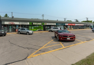 3723 portage avenue property photo